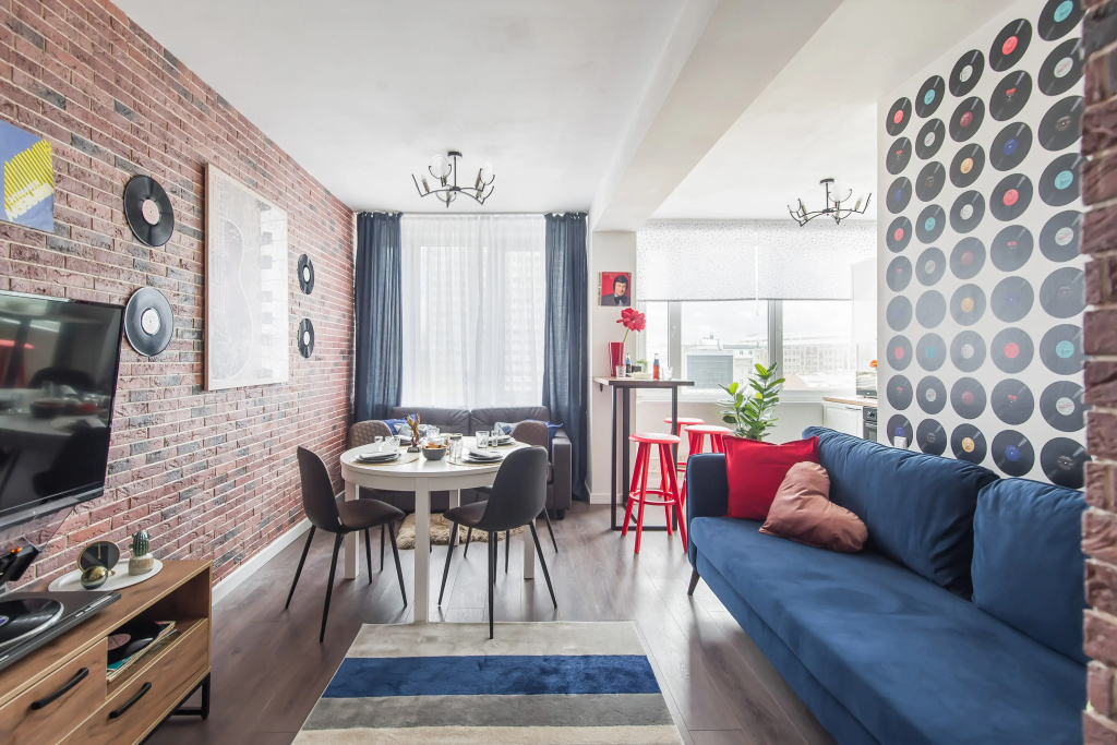 Отель Квартира GM Apartments в стиле Рок-н-ролл с видом на Кремль в Москве