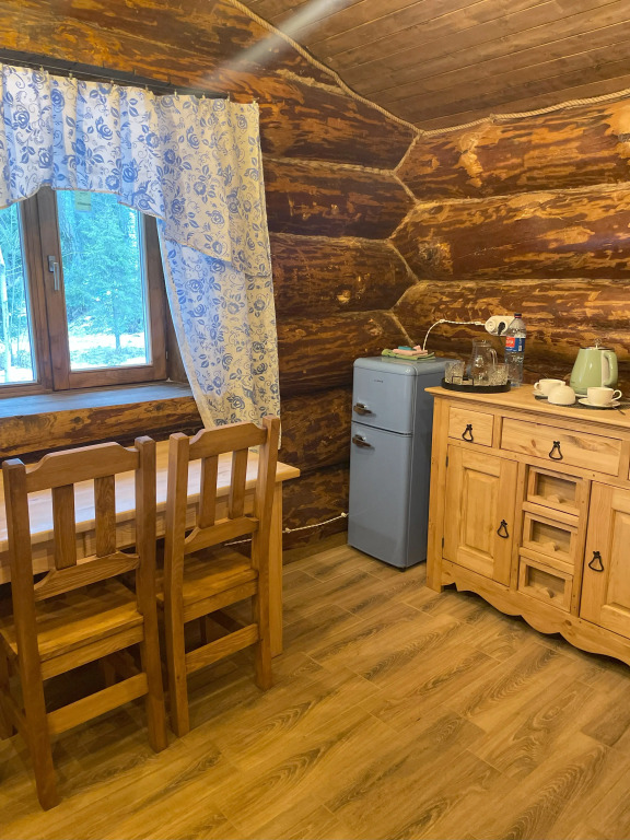 Дом No. 8 с красивым видом из окна в Дубки