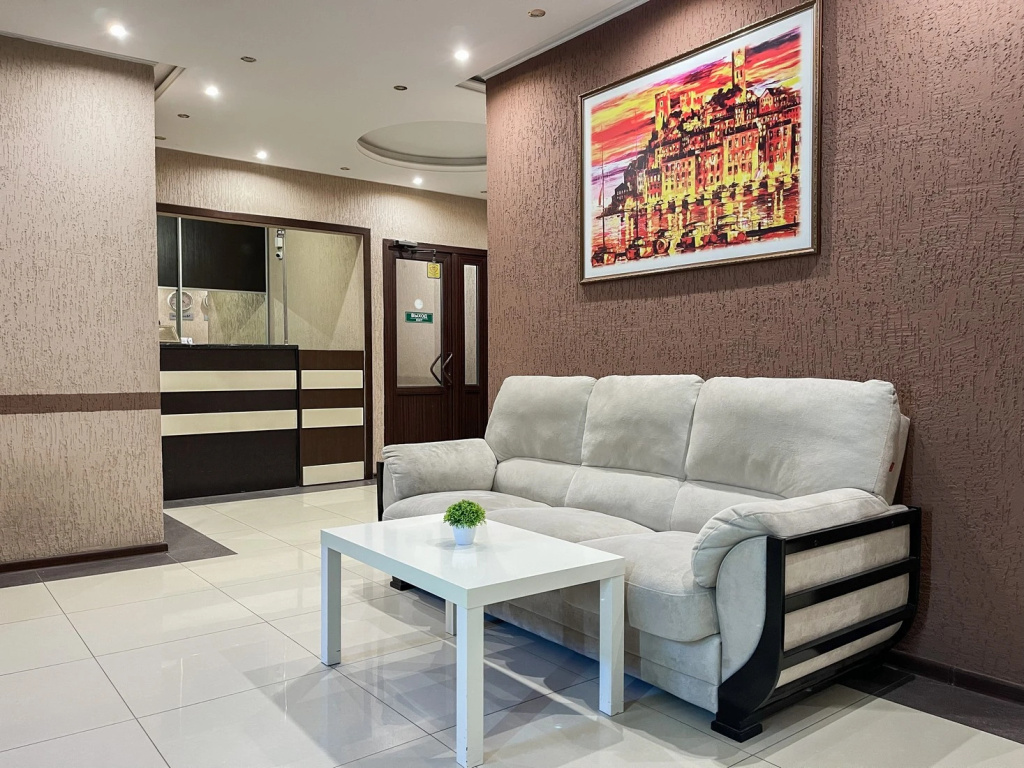 Lobby & Reception