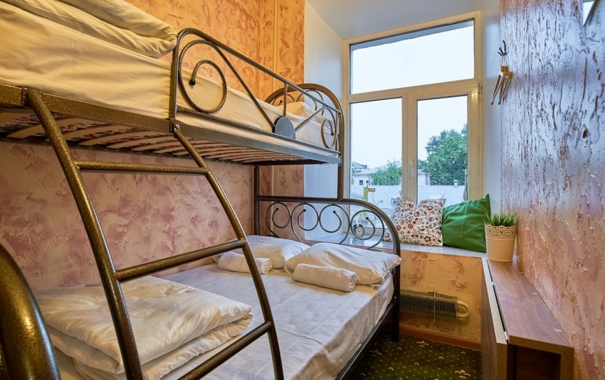 Winterfell Na Tsvetnom Bulvare Hotel - Tap to explore photos