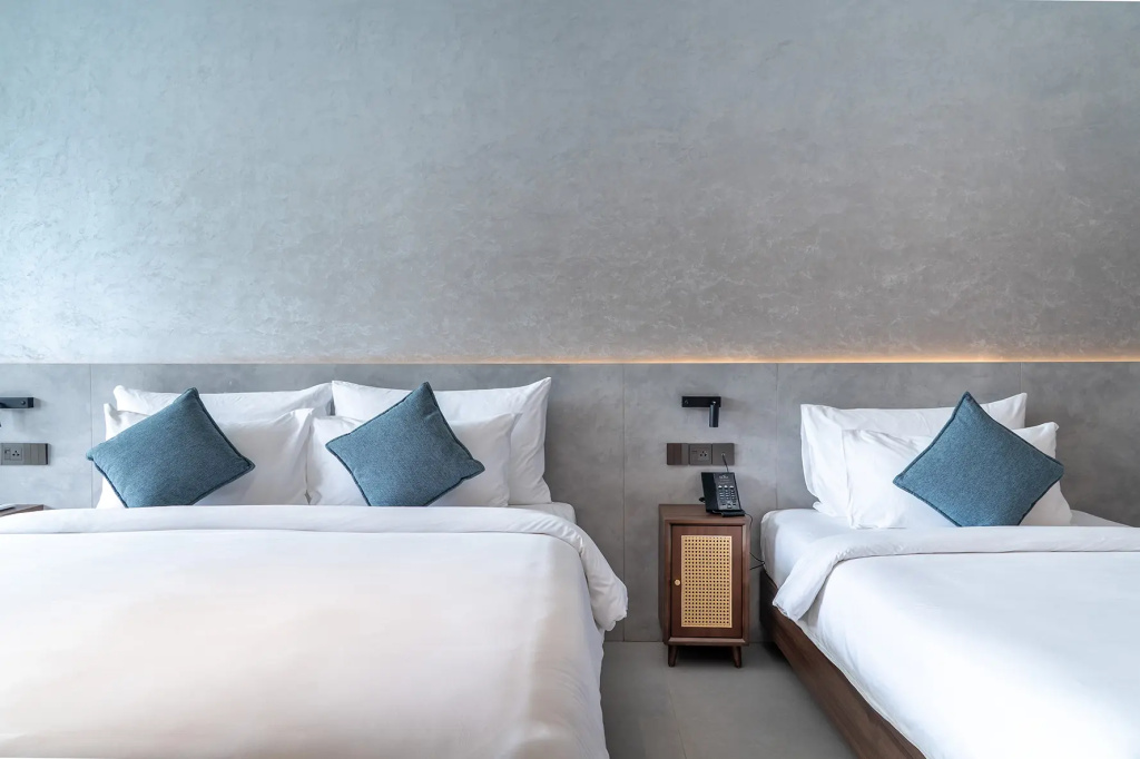 Premier Plus Pool Access Double room (full double bed)