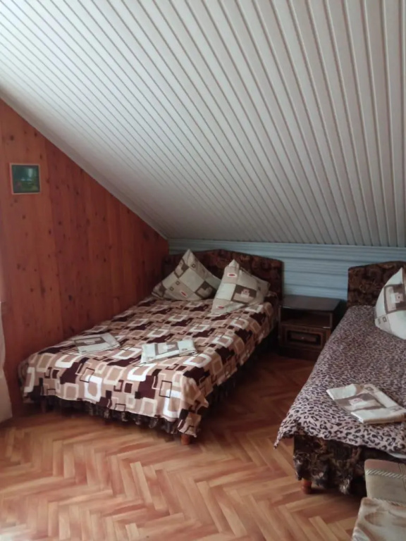1 Bedroom Economy Apartment with courtyard view
