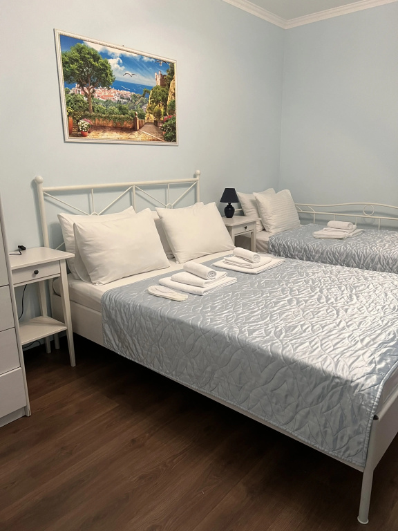 Standard No.19 in the cottage Quadruple room with city view
