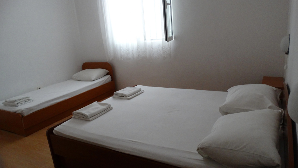 1 Bedroom Quadruple Apartment with balcony