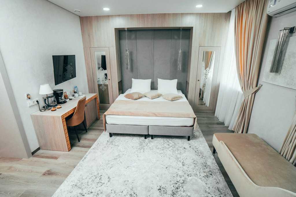 VIP Double room (full double bed)
