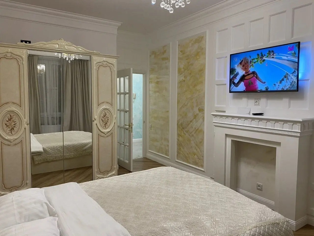 Квартира в центре города с шикарным видом на протоку - фото 6