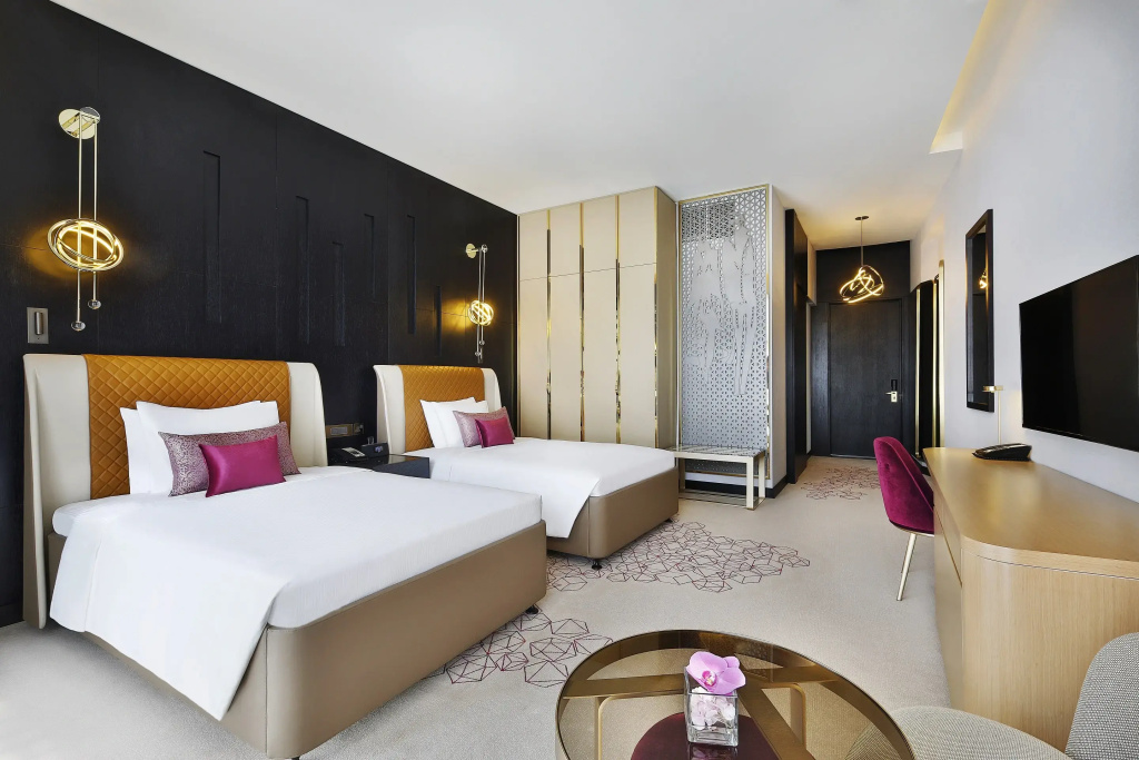 AlRayyan Hotel Doha, Curio a Collection by Hilton Room Type - PREMIER KING ROOM