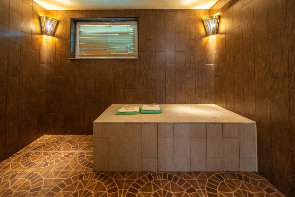 Отель Империя — фото
