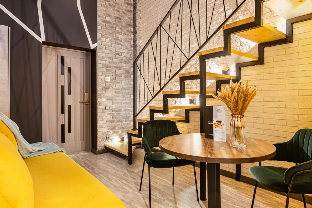 Balcony & Terrace