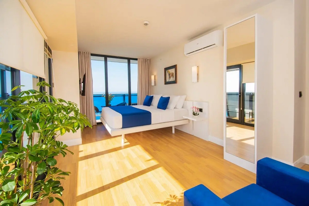 Отель Orbi City GE