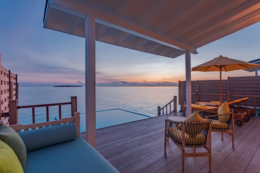 Water Double Pool Villa Sunset