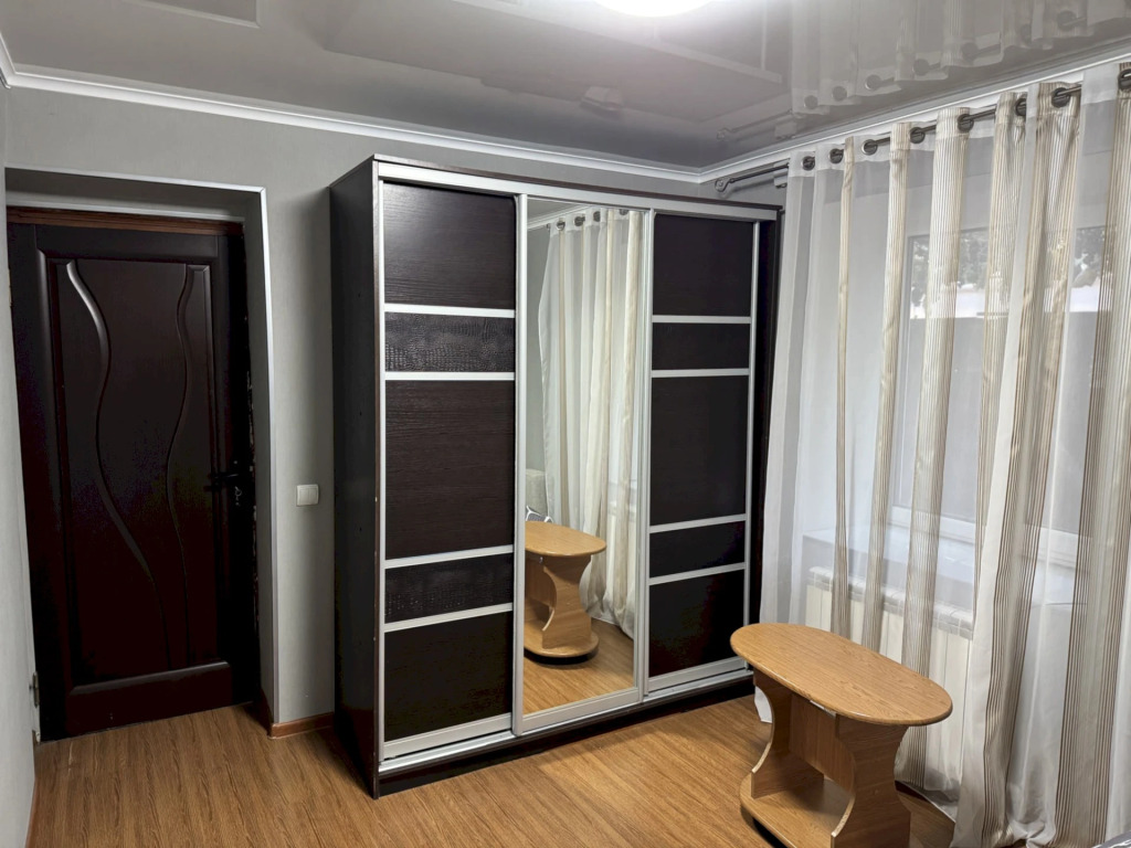 Апартаменты с 3 комнатами с красивым видом из окна в Как дома