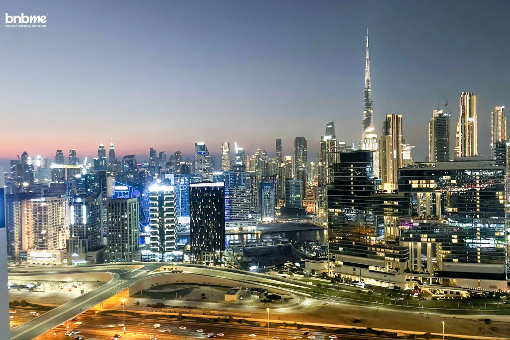 Bnbme Damac Towers Paramount 3 Bdr Apartments