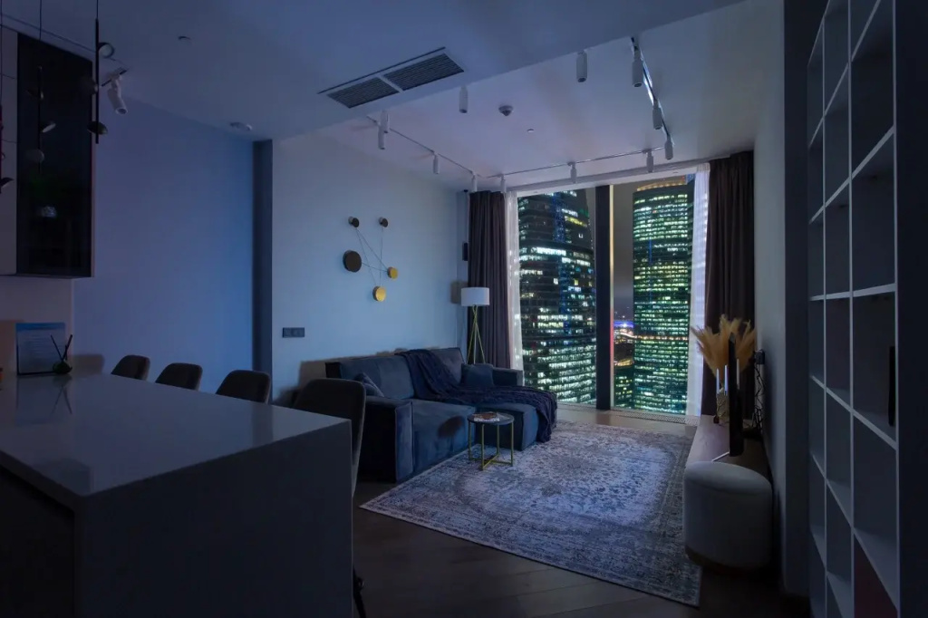 Отель Апартаменты Sky City Moscow Особенный вид на Лужники, Парк Победы, башни и город! в Москве