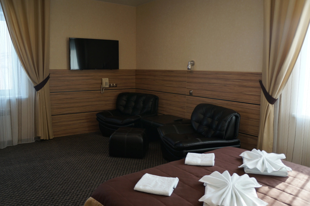 Avrora Hotel - Tap to explore photos