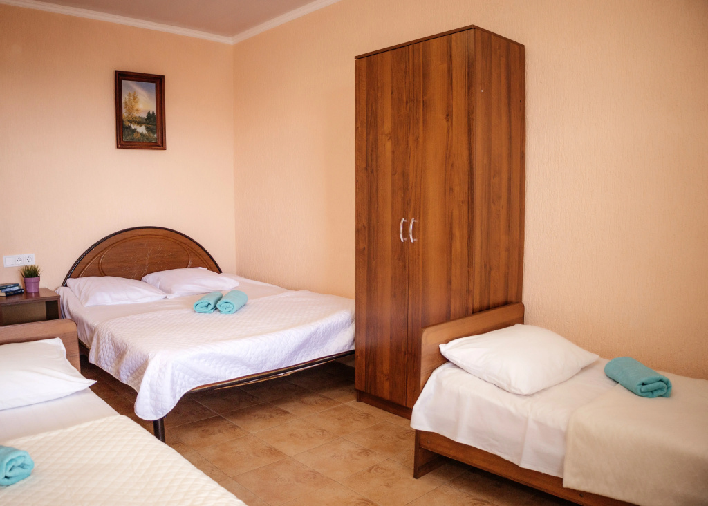 Economy Quadruple room with view