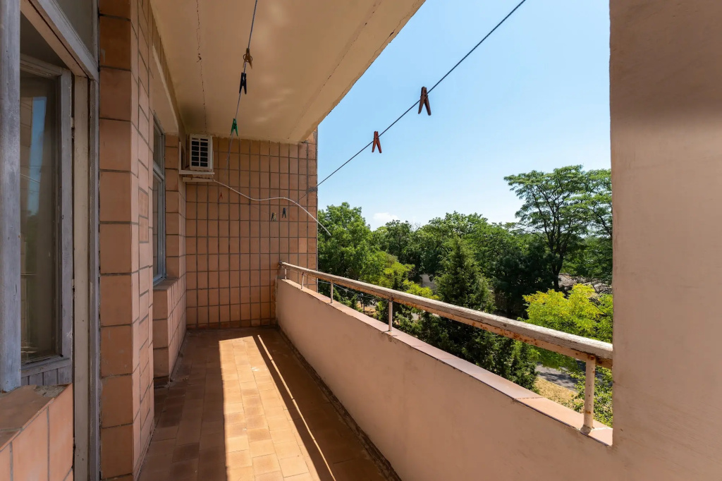 Standard Triple room with balcony