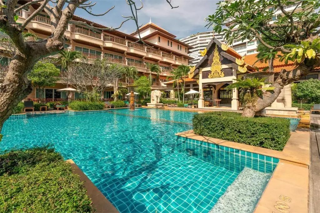 Курортный отель Avalon Beach Resort — фото