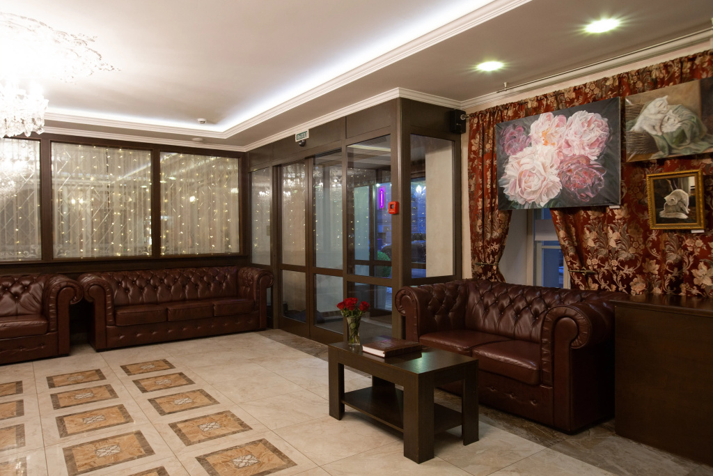 Lobby & Reception