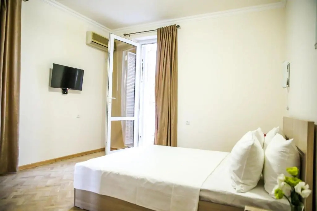 Alba Hotel Yerevan - Tap to explore photos
