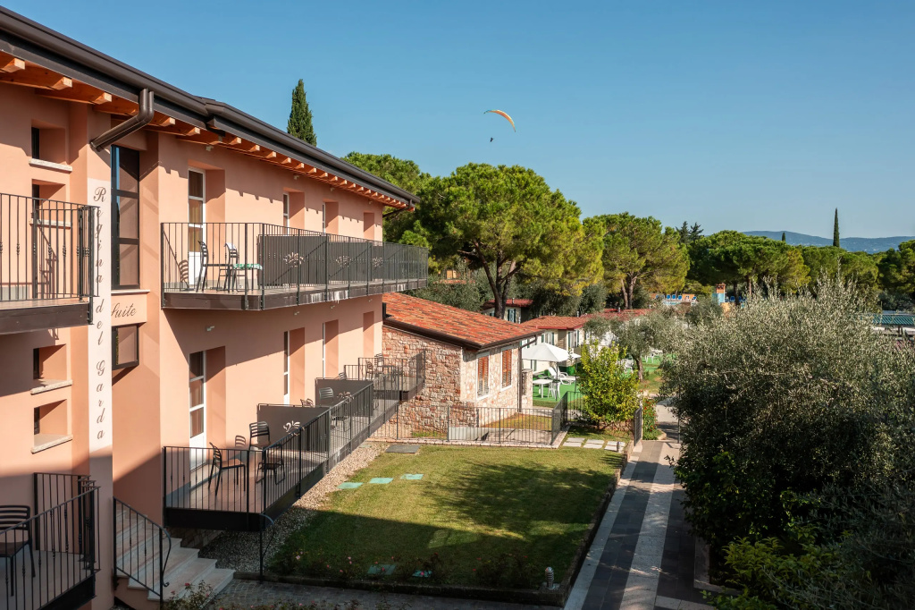 Hotel Regina Del Garda Suite