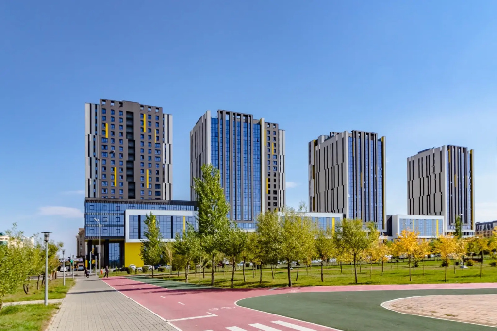 Trekhkomnatnaya Ryadom S Botanicheskom Sadom Flat