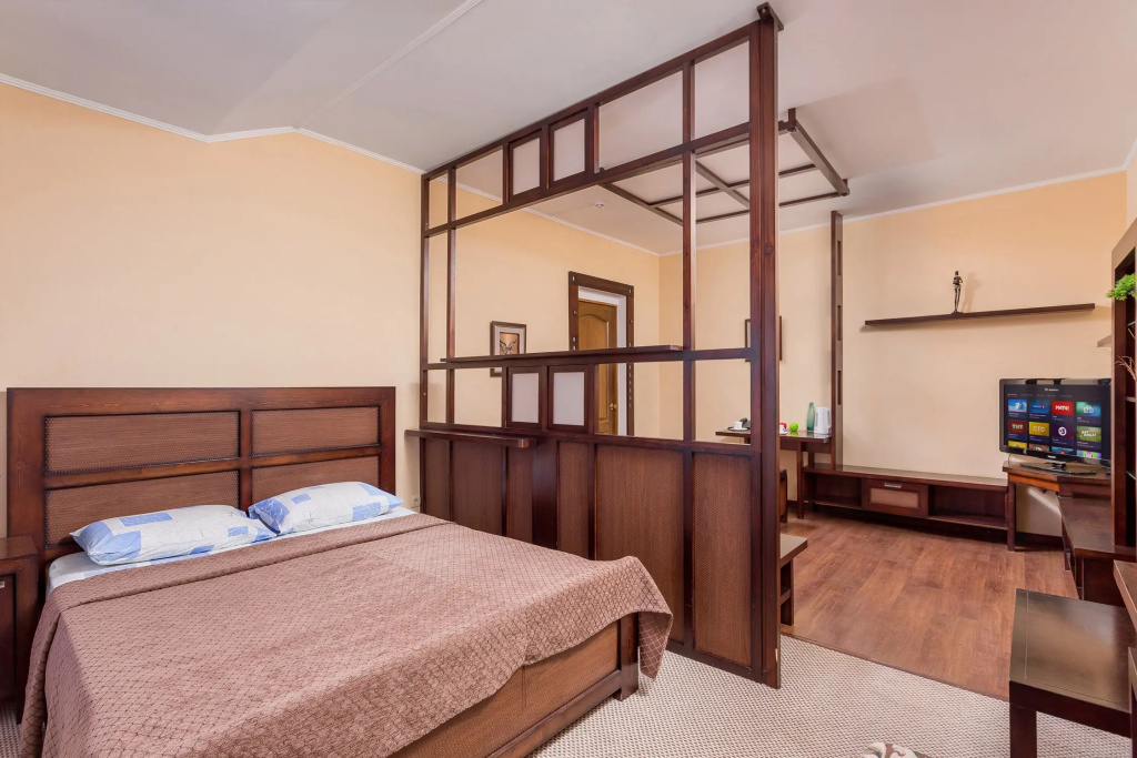 Double Junior Suite with balcony and with city view (full double bed)