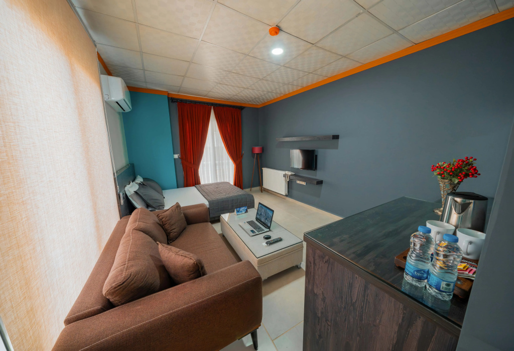 Comfort Double room with city view (full double bed)
