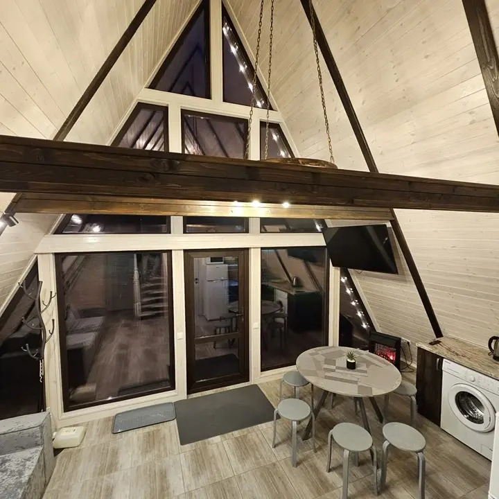 Коттедж с красивым видом из окна в A-Frame Синильга