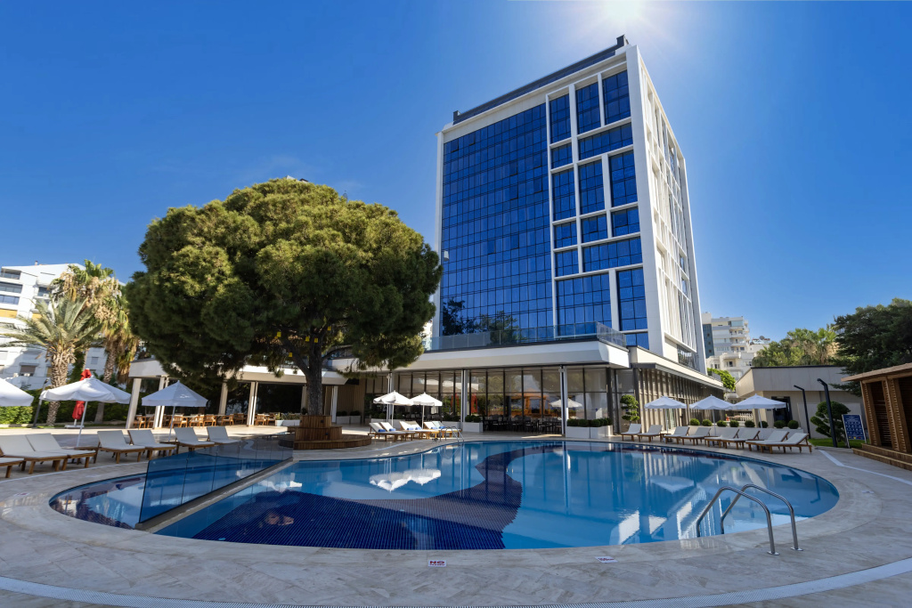 Отель Delta Hotels by Marriott Antalya Lara — фото