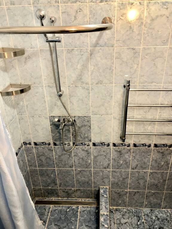 Трёхместный номер Comfort с балконом в Наш дом