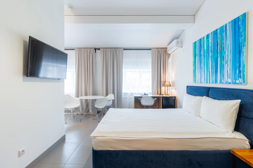 Double Suite (full double bed)