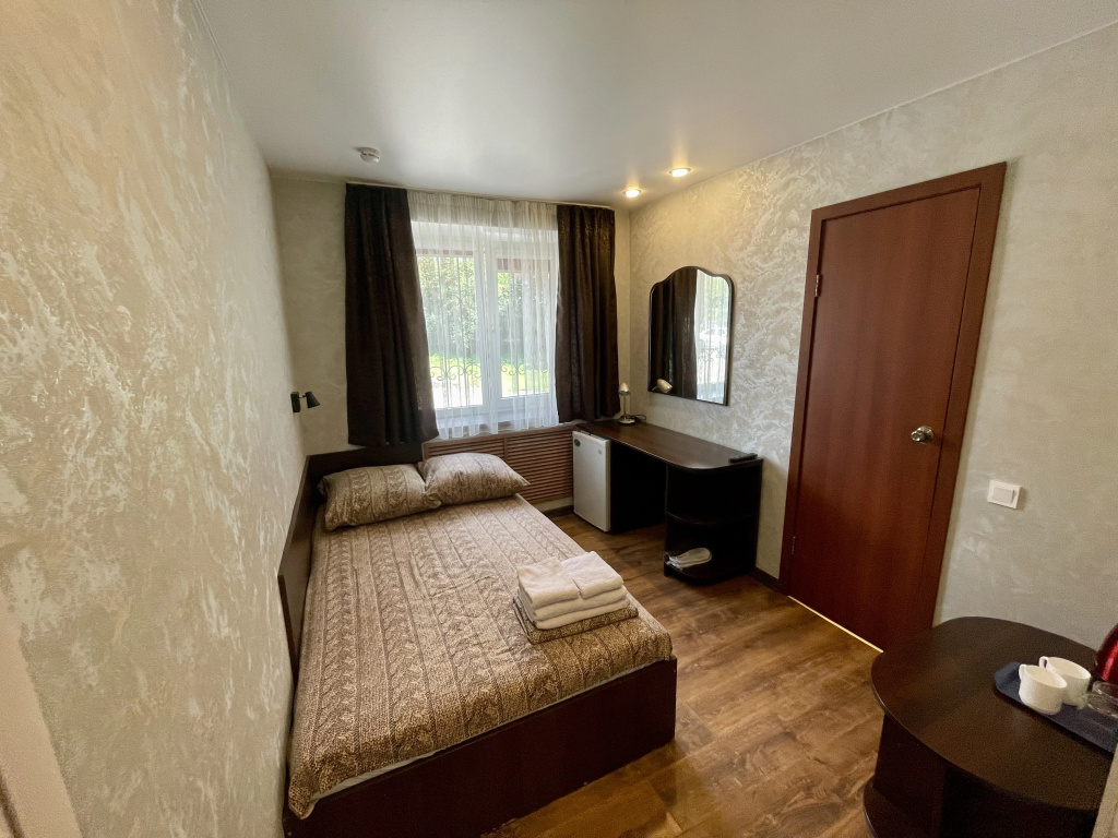 Economy Triple room