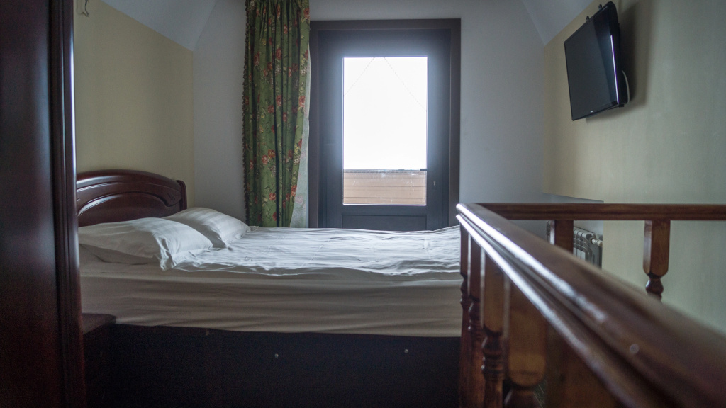 Standard Sextuple Family Duplex room