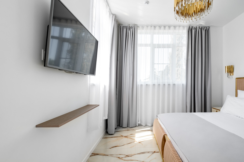 Double Studio with park view (full double bed)
