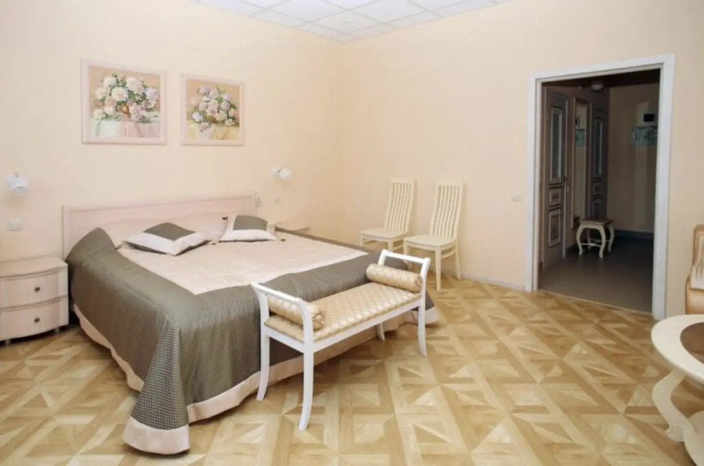 Comfort Double room with city view (full double bed)