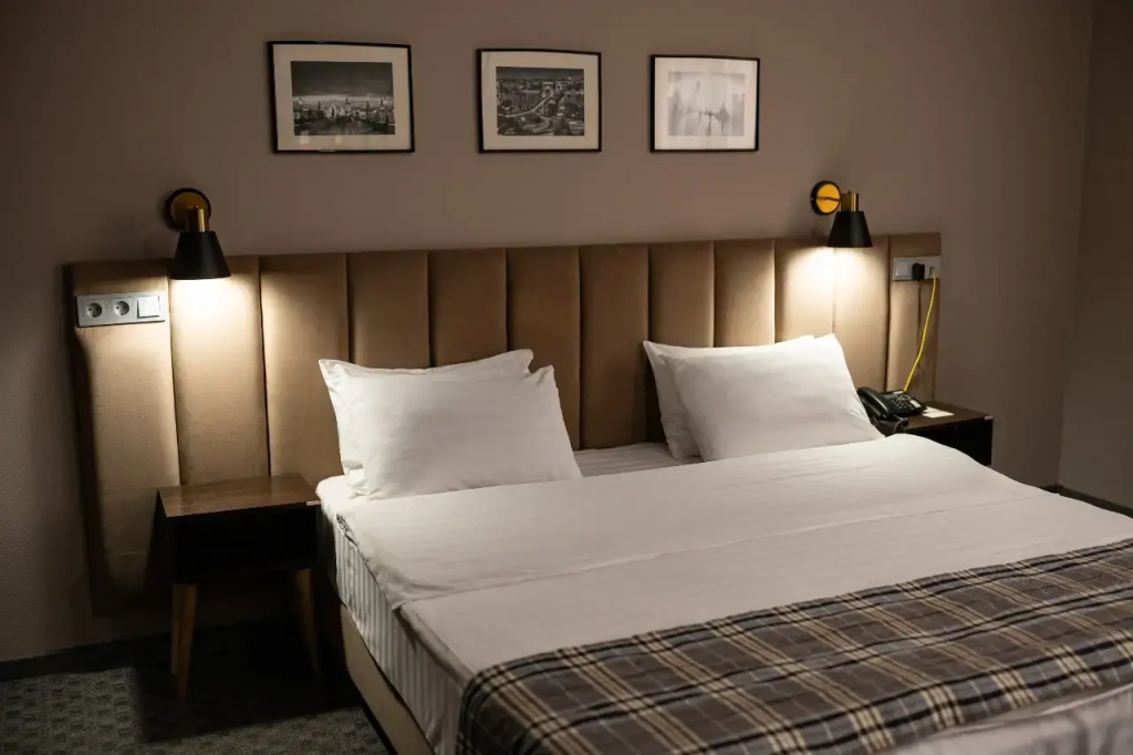 City Star Hotel Room Type - Standard Double room full double bed