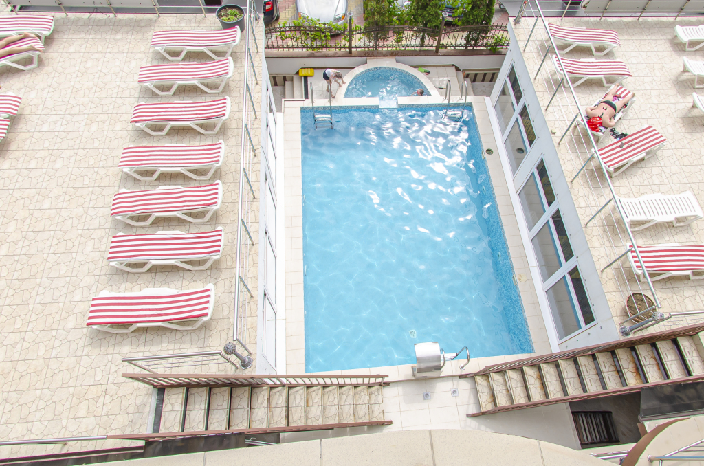 афина паллада древняя греция. статуя богини афины. богиня войны в древней греции афина. афина паллада статуя. афина витязево.