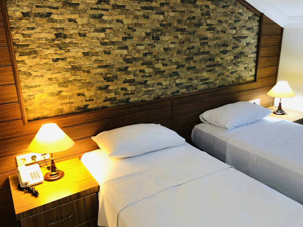 Economy room