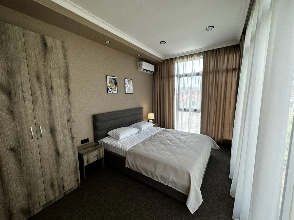 2 Bedrooms Suite with balcony