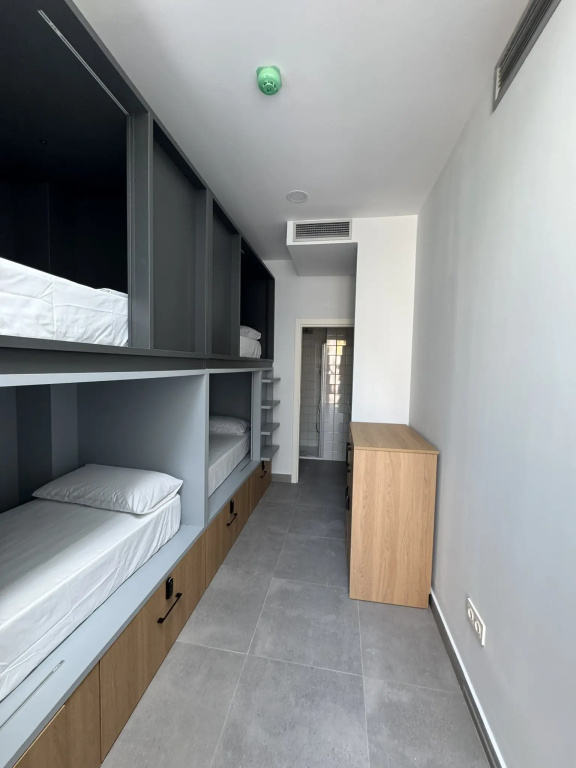 Standard Sextuple room with balcony and with city view