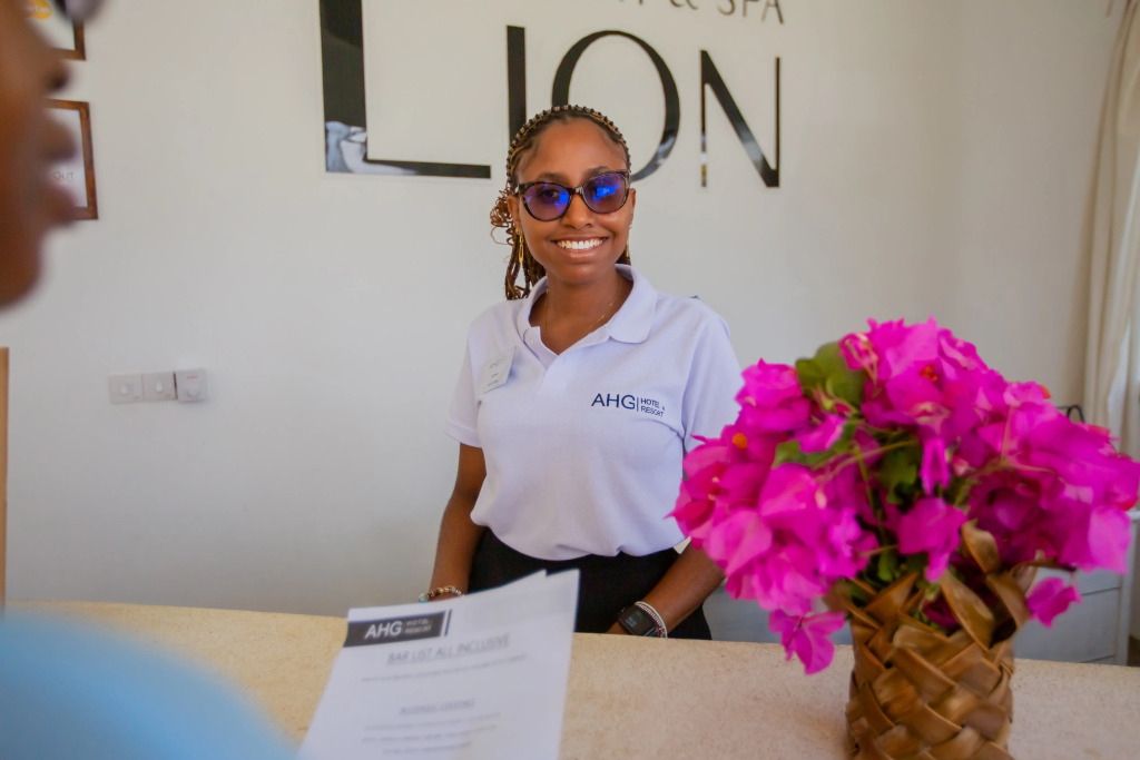 Курортный отель AHG Lion Beach Resort - фото 5