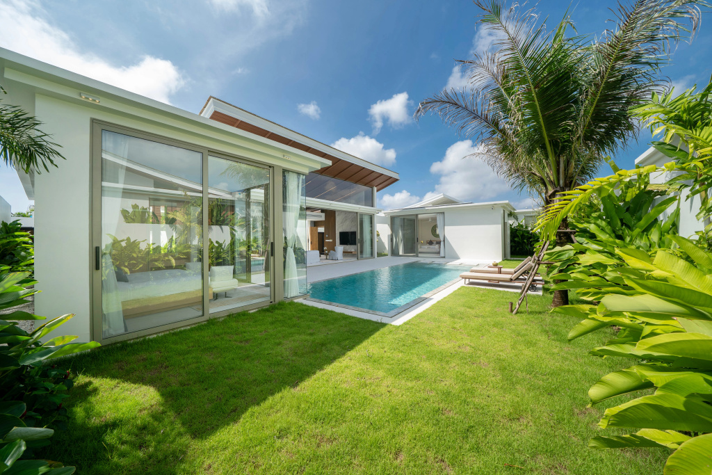 Swimming Pool Villa — 4