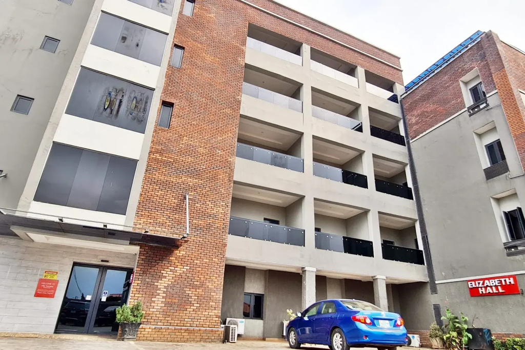 Villa Toscana Asaba Hotel