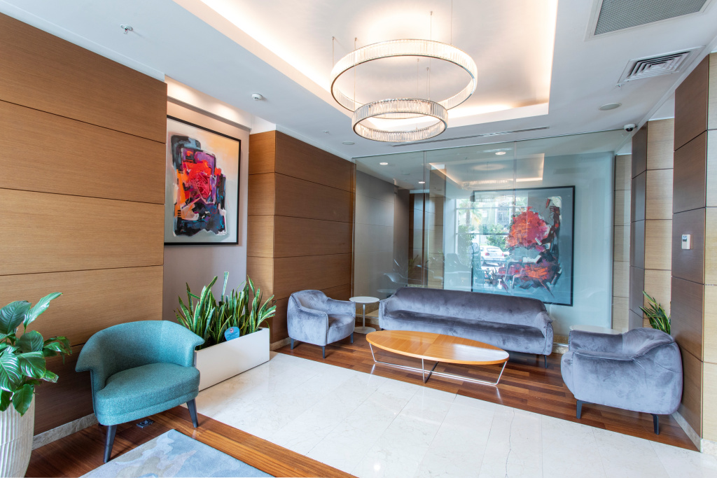 Lobby & Reception