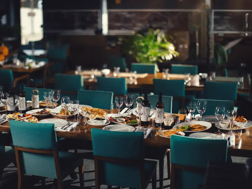 Food & Beverage