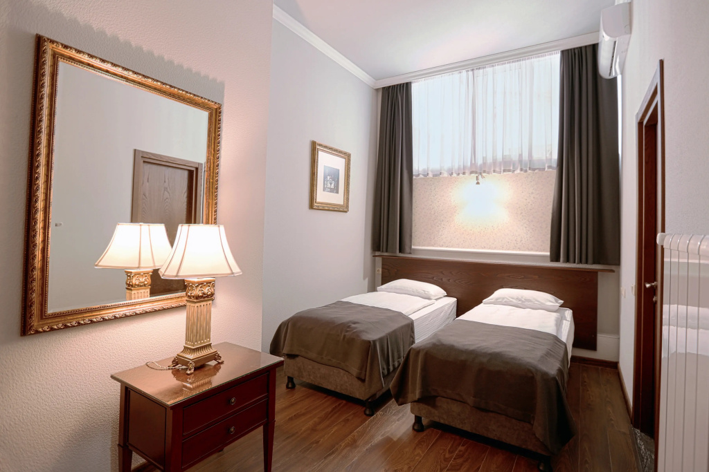 Standard Double room (full double bed)