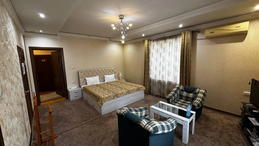 Hotel photo 8