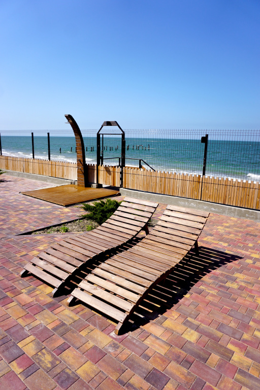 Beach & Waterfront
