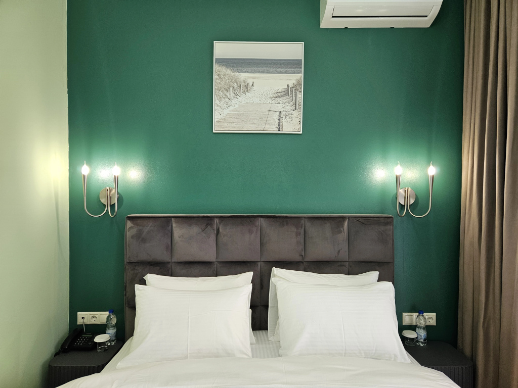 2 Bedrooms Suite with balcony and with partial sea view